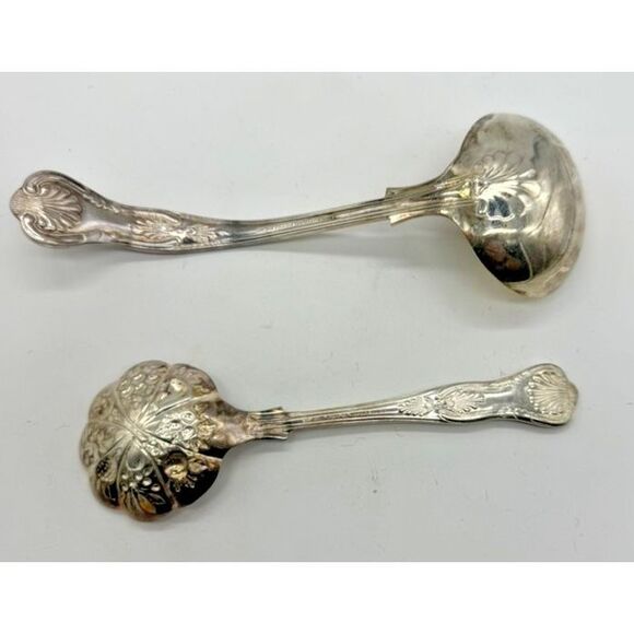 Vintage EPNS Silver Plate Ladles Ornate Sheffield England Floral Repousse Set - Picture 2 of 5
